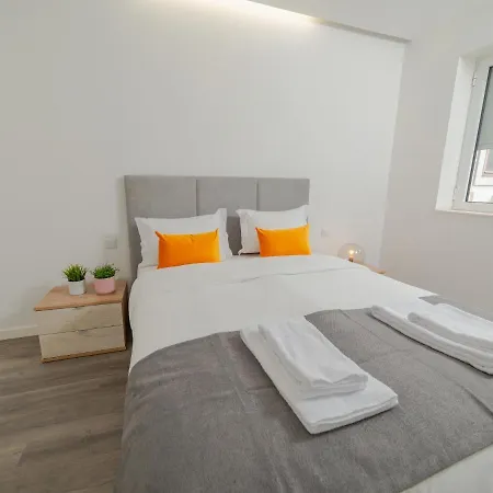 Angel Flats Apartment