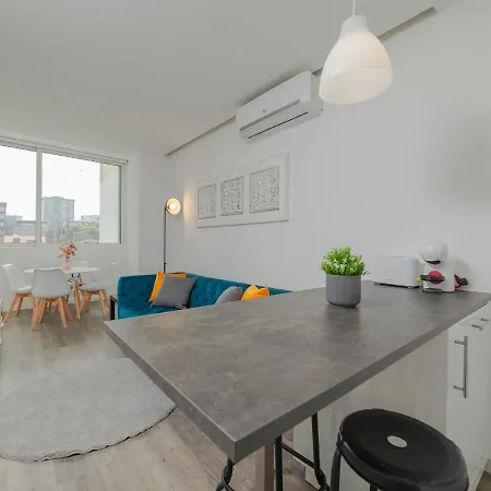 Angel Flats Apartment *