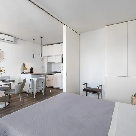 Angel Flats Apartment
