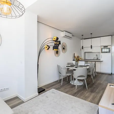 Angel Flats Apartment *