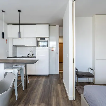 Angel Flats Apartment *