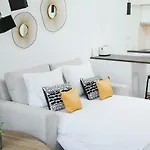 Angel Flats Апартаменты
